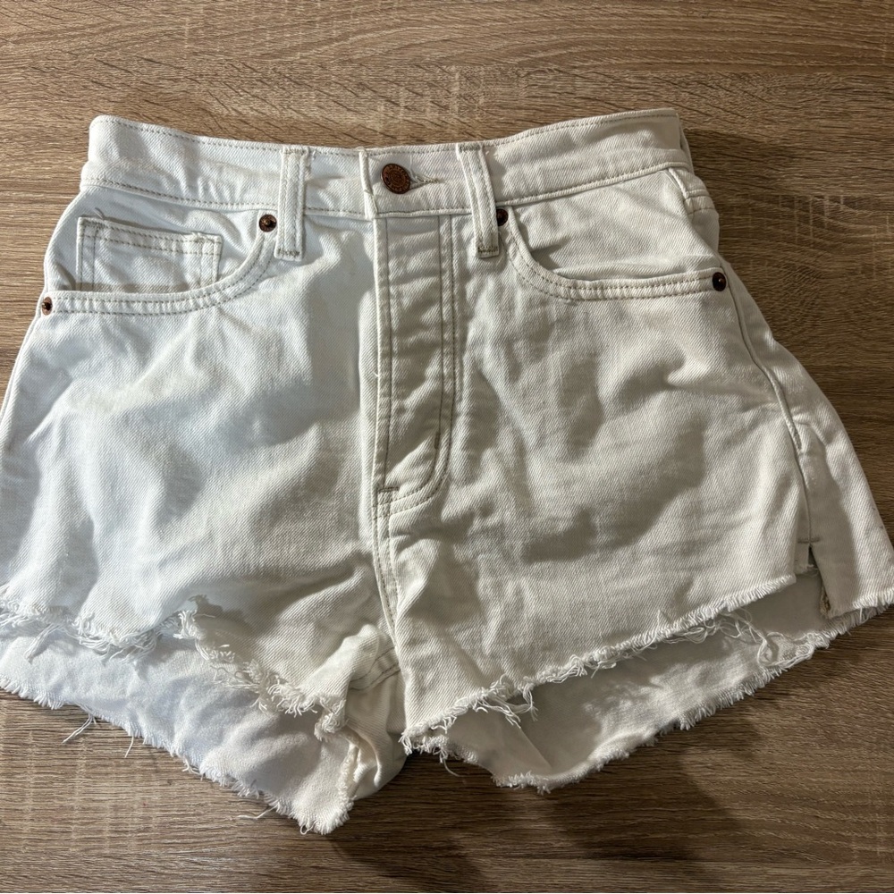 Arizona Jean Company White Jean Shorts Distressed High-Waisted